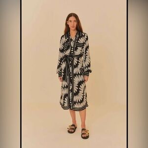 FARM Rio Black and White Floral Long Sleeve Dress